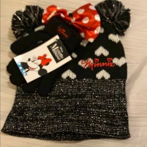 Minnie Mouse Black and Red Kids Hat and Gloves Set